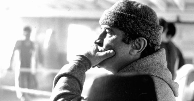 twentyfourseven-1997-bob-hoskins-hand-on-chin.jpeg